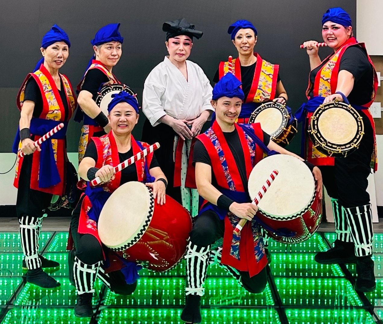 Okinawan dancers and drummers 